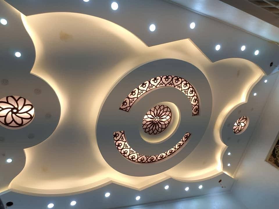 أسقف زخرفية بإضاءة LED مخفية